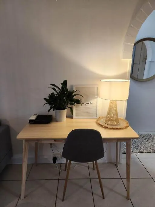Mooloolaba Coastal Apartment Australia